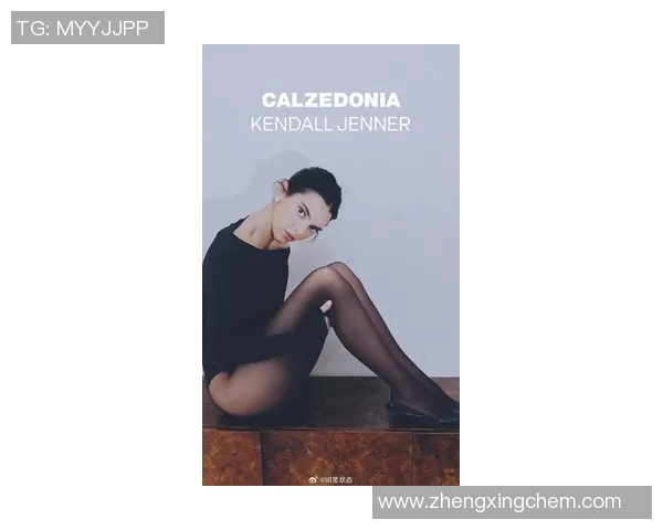 足球明星们为何纷纷倾心于詹娜的魅力与风采解析 足球明星们为何纷纷倾心于詹娜的魅力与风采解析